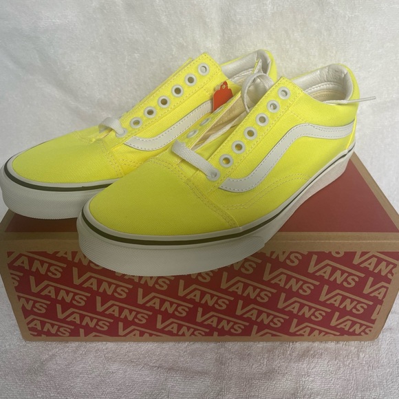 Brand new Vans - Picture 1 of 3